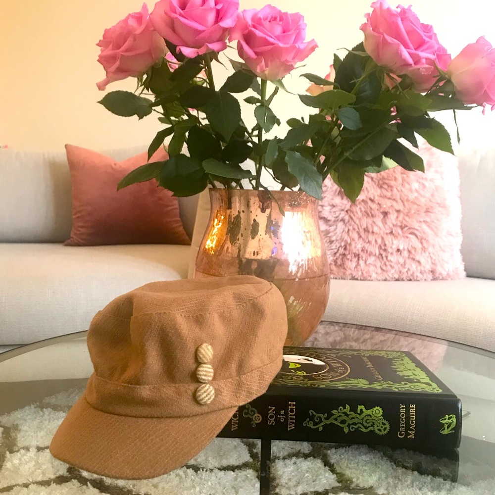 Camel Colored Hat ✨